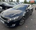 Черный Киа K5, объемом двигателя 2 л и пробегом 136 тыс. км за 9980 $, фото 1 на Automoto.ua