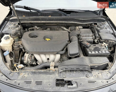 Чорний Кіа K5, об'ємом двигуна 2 л та пробігом 247 тис. км за 10800 $, фото 14 на Automoto.ua