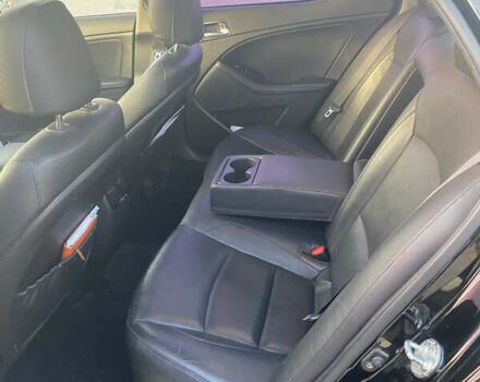 Черный Киа K5, объемом двигателя 2 л и пробегом 126 тыс. км за 12500 $, фото 5 на Automoto.ua