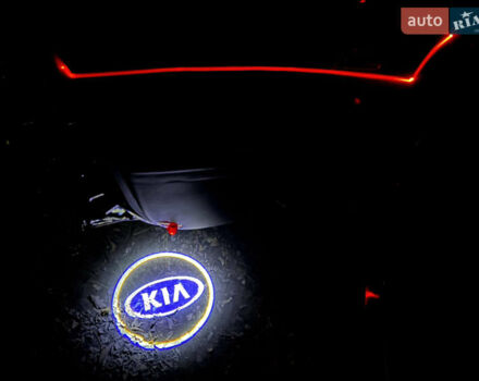 Чорний Кіа K5, об'ємом двигуна 2 л та пробігом 247 тис. км за 10800 $, фото 20 на Automoto.ua