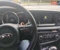 Черный Киа K5, объемом двигателя 2 л и пробегом 190 тыс. км за 12000 $, фото 6 на Automoto.ua