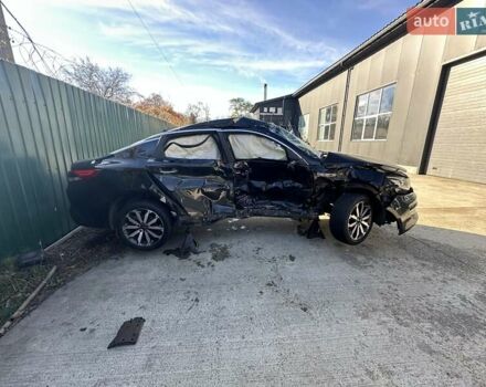 Черный Киа K5, объемом двигателя 2 л и пробегом 140 тыс. км за 5000 $, фото 1 на Automoto.ua