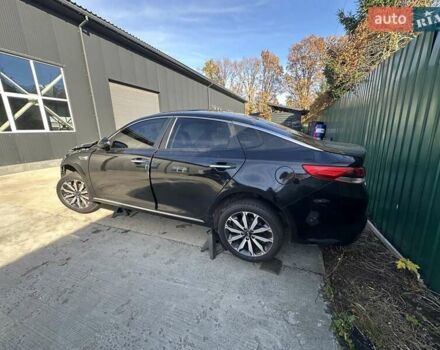 Черный Киа K5, объемом двигателя 2 л и пробегом 140 тыс. км за 5000 $, фото 10 на Automoto.ua