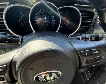 Черный Киа K5, объемом двигателя 2 л и пробегом 196 тыс. км за 9900 $, фото 5 на Automoto.ua