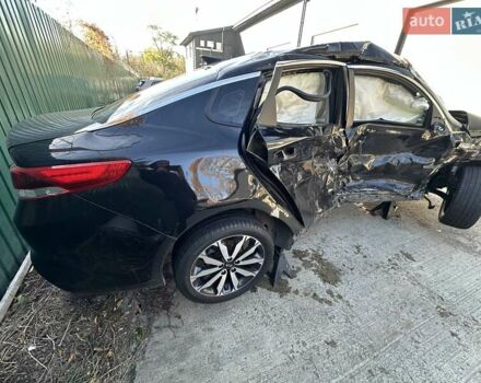 Черный Киа K5, объемом двигателя 2 л и пробегом 140 тыс. км за 5000 $, фото 4 на Automoto.ua