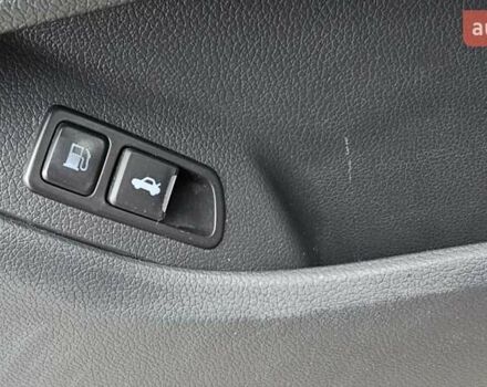 Чорний Кіа K5, об'ємом двигуна 2 л та пробігом 125 тис. км за 12000 $, фото 18 на Automoto.ua