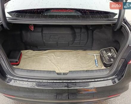 Чорний Кіа K5, об'ємом двигуна 2 л та пробігом 276 тис. км за 13200 $, фото 1 на Automoto.ua