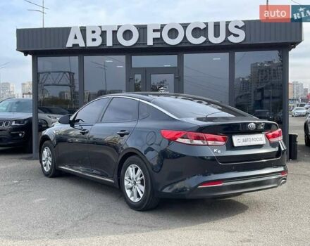 Чорний Кіа K5, об'ємом двигуна 2 л та пробігом 226 тис. км за 11990 $, фото 4 на Automoto.ua