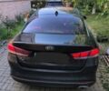 Чорний Кіа K5, об'ємом двигуна 2 л та пробігом 246 тис. км за 12000 $, фото 1 на Automoto.ua