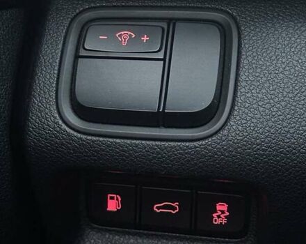 Черный Киа K5, объемом двигателя 2 л и пробегом 330 тыс. км за 10800 $, фото 13 на Automoto.ua