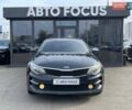 Чорний Кіа K5, об'ємом двигуна 2 л та пробігом 226 тис. км за 11990 $, фото 2 на Automoto.ua