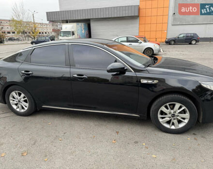 Чорний Кіа K5, об'ємом двигуна 2 л та пробігом 315 тис. км за 11500 $, фото 5 на Automoto.ua