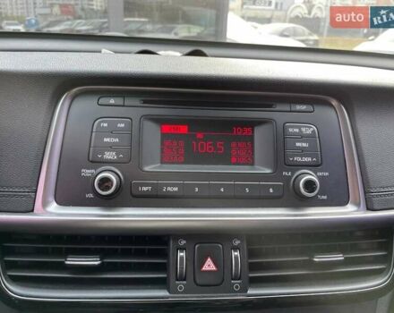 Чорний Кіа K5, об'ємом двигуна 2 л та пробігом 226 тис. км за 11990 $, фото 19 на Automoto.ua