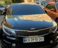 Черный Киа K5, объемом двигателя 2 л и пробегом 230 тыс. км за 12790 $, фото 1 на Automoto.ua