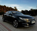 Черный Киа K5, объемом двигателя 2 л и пробегом 220 тыс. км за 11200 $, фото 3 на Automoto.ua
