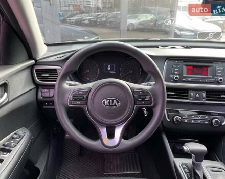 Чорний Кіа K5, об'ємом двигуна 2 л та пробігом 226 тис. км за 11990 $, фото 12 на Automoto.ua