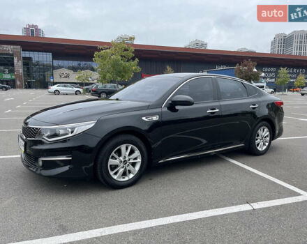 Черный Киа K5, объемом двигателя 2 л и пробегом 201 тыс. км за 13000 $, фото 1 на Automoto.ua