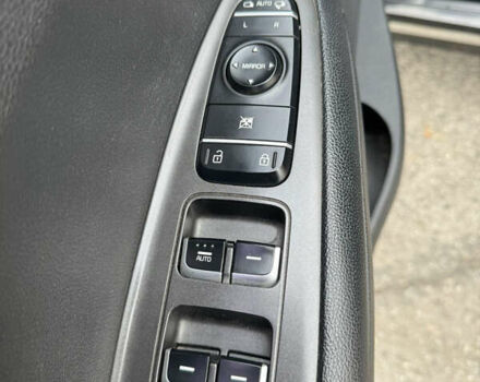 Чорний Кіа K5, об'ємом двигуна 2 л та пробігом 315 тис. км за 11500 $, фото 18 на Automoto.ua