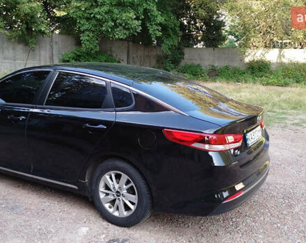 Чорний Кіа K5, об'ємом двигуна 2 л та пробігом 258 тис. км за 13500 $, фото 4 на Automoto.ua