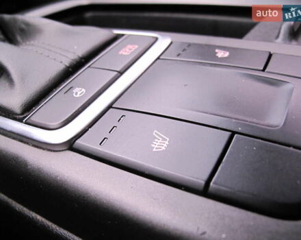 Чорний Кіа K5, об'ємом двигуна 0 л та пробігом 210 тис. км за 13900 $, фото 84 на Automoto.ua