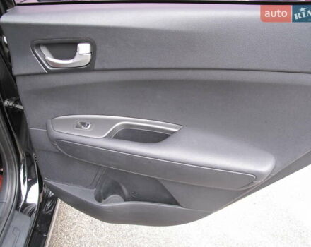 Чорний Кіа K5, об'ємом двигуна 0 л та пробігом 210 тис. км за 13900 $, фото 60 на Automoto.ua