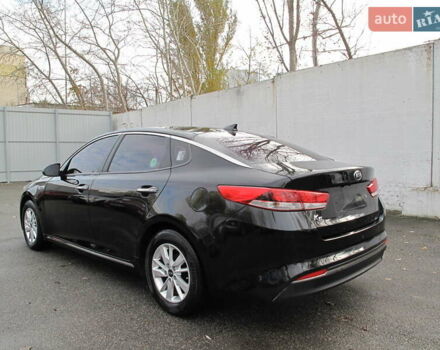 Чорний Кіа K5, об'ємом двигуна 0 л та пробігом 210 тис. км за 13900 $, фото 8 на Automoto.ua