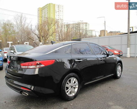 Чорний Кіа K5, об'ємом двигуна 0 л та пробігом 210 тис. км за 13900 $, фото 9 на Automoto.ua