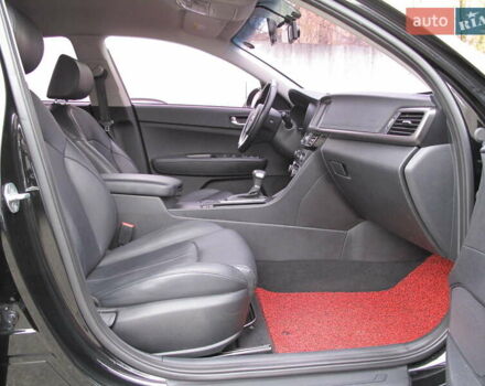 Чорний Кіа K5, об'ємом двигуна 0 л та пробігом 210 тис. км за 13900 $, фото 49 на Automoto.ua