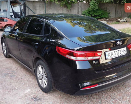Чорний Кіа K5, об'ємом двигуна 2 л та пробігом 258 тис. км за 13500 $, фото 6 на Automoto.ua