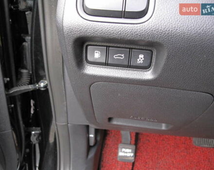 Чорний Кіа K5, об'ємом двигуна 0 л та пробігом 210 тис. км за 13900 $, фото 66 на Automoto.ua