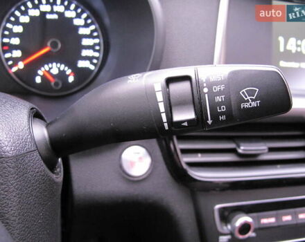 Чорний Кіа K5, об'ємом двигуна 0 л та пробігом 210 тис. км за 13900 $, фото 74 на Automoto.ua