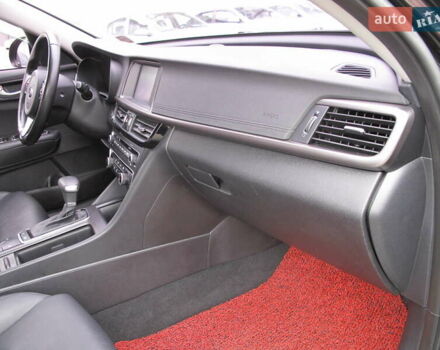 Чорний Кіа K5, об'ємом двигуна 0 л та пробігом 210 тис. км за 13900 $, фото 52 на Automoto.ua