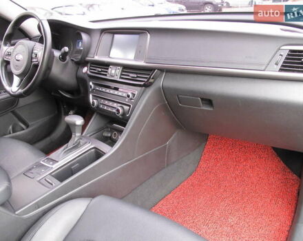 Чорний Кіа K5, об'ємом двигуна 0 л та пробігом 210 тис. км за 13900 $, фото 56 на Automoto.ua