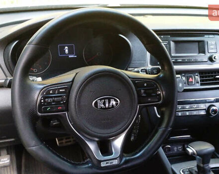 Чорний Кіа K5, об'ємом двигуна 2 л та пробігом 258 тис. км за 13500 $, фото 1 на Automoto.ua