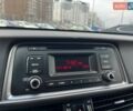 Черный Киа K5, объемом двигателя 2 л и пробегом 349 тыс. км за 9990 $, фото 21 на Automoto.ua