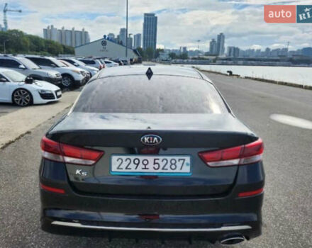 Черный Киа K5, объемом двигателя 2 л и пробегом 164 тыс. км за 11800 $, фото 5 на Automoto.ua