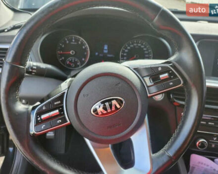 Черный Киа K5, объемом двигателя 2 л и пробегом 164 тыс. км за 11800 $, фото 8 на Automoto.ua