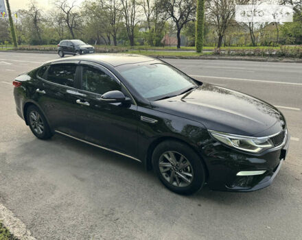 Чорний Кіа K5, об'ємом двигуна 2 л та пробігом 134 тис. км за 17899 $, фото 3 на Automoto.ua