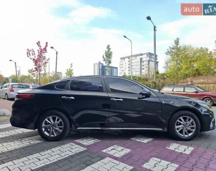 Черный Киа K5, объемом двигателя 2 л и пробегом 173 тыс. км за 14500 $, фото 5 на Automoto.ua