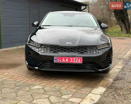 Чорний Кіа K5, об'ємом двигуна 1.6 л та пробігом 86 тис. км за 19900 $, фото 1 на Automoto.ua