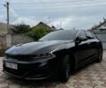 Чорний Кіа K5, об'ємом двигуна 2 л та пробігом 108 тис. км за 25000 $, фото 1 на Automoto.ua