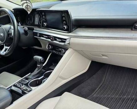 Чорний Кіа K5, об'ємом двигуна 1.6 л та пробігом 14 тис. км за 24000 $, фото 11 на Automoto.ua