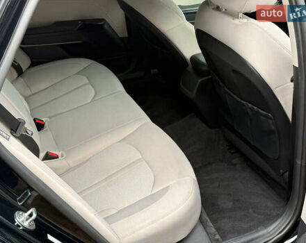 Чорний Кіа K5, об'ємом двигуна 1.6 л та пробігом 86 тис. км за 19900 $, фото 12 на Automoto.ua