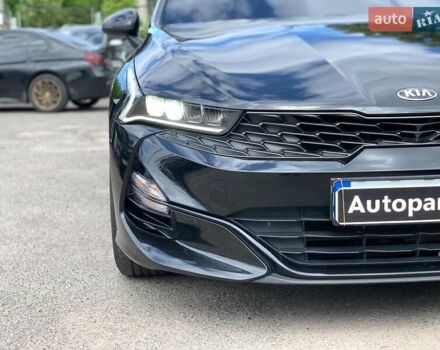 Черный Киа K5, объемом двигателя 2 л и пробегом 155 тыс. км за 20790 $, фото 8 на Automoto.ua