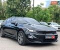 Черный Киа K5, объемом двигателя 2 л и пробегом 155 тыс. км за 20790 $, фото 2 на Automoto.ua