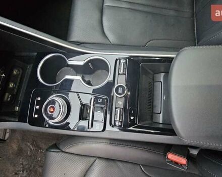 Черный Киа K5, объемом двигателя 2 л и пробегом 145 тыс. км за 21500 $, фото 10 на Automoto.ua