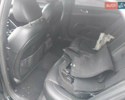 Черный Киа K5, объемом двигателя 1.6 л и пробегом 110 тыс. км за 13300 $, фото 5 на Automoto.ua