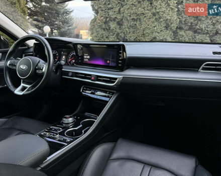 Черный Киа K5, объемом двигателя 2 л и пробегом 137 тыс. км за 22900 $, фото 27 на Automoto.ua