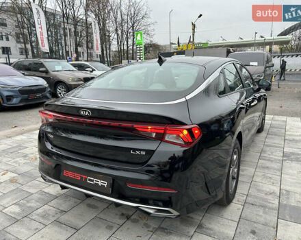 Черный Киа K5, объемом двигателя 1.6 л и пробегом 109 тыс. км за 20500 $, фото 12 на Automoto.ua