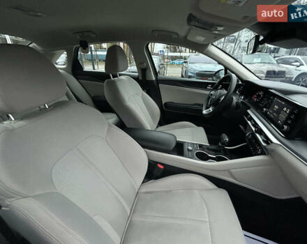 Черный Киа K5, объемом двигателя 1.6 л и пробегом 109 тыс. км за 20500 $, фото 28 на Automoto.ua